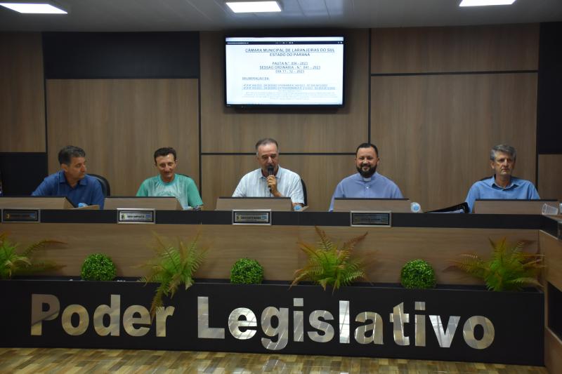 Vereadores aprovam orçamento de 2024 do executivo municipal; confira valores